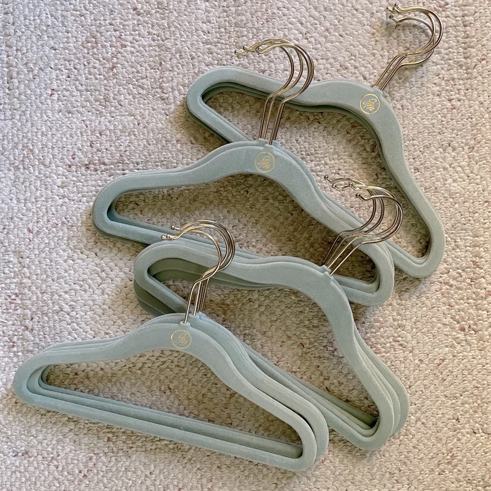 Joy Mangano Kids’ Huggable Hangers, 16 pcs